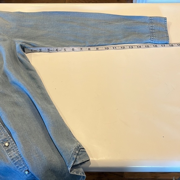 Soft Surroundings Long Sleeve Button Down Denim Tunic Blouse Size L - Picture 6 of 16